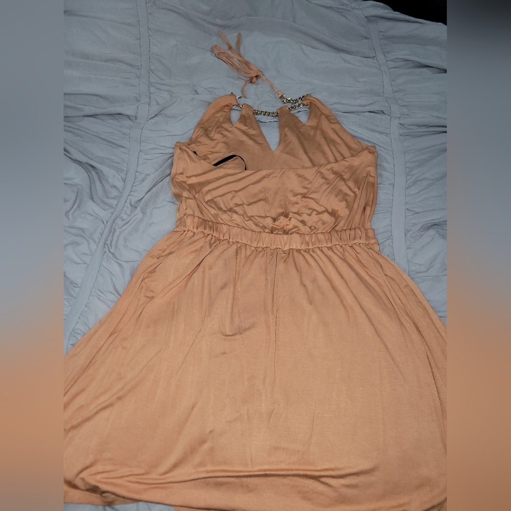 Halter dress - Picture 2 of 4